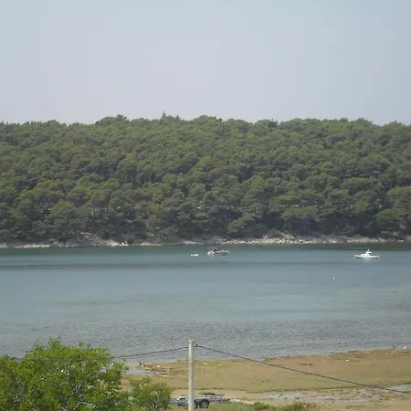 아파트 Mar Eva 라브